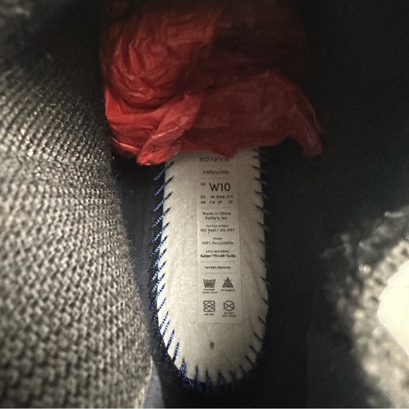 ROTHY’S The Merino Wool Glove Chelsea Ankle Boot in Onyx Black - Picture 11 of 13